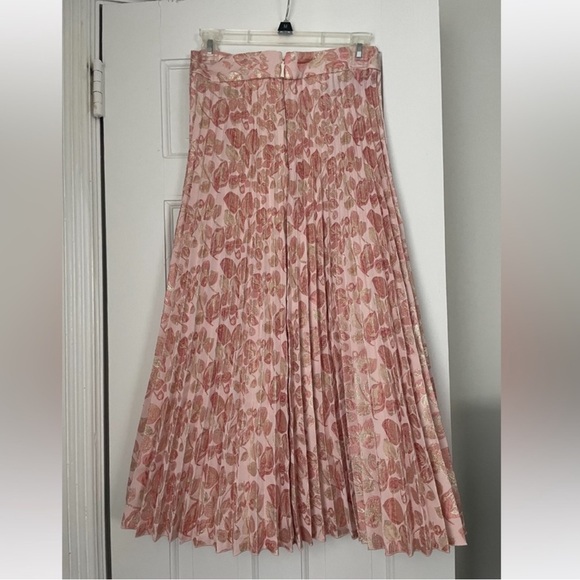 💗💗Kate Spade Metallic Jacquard Pleated Skirt💗💗 - Picture 2 of 6